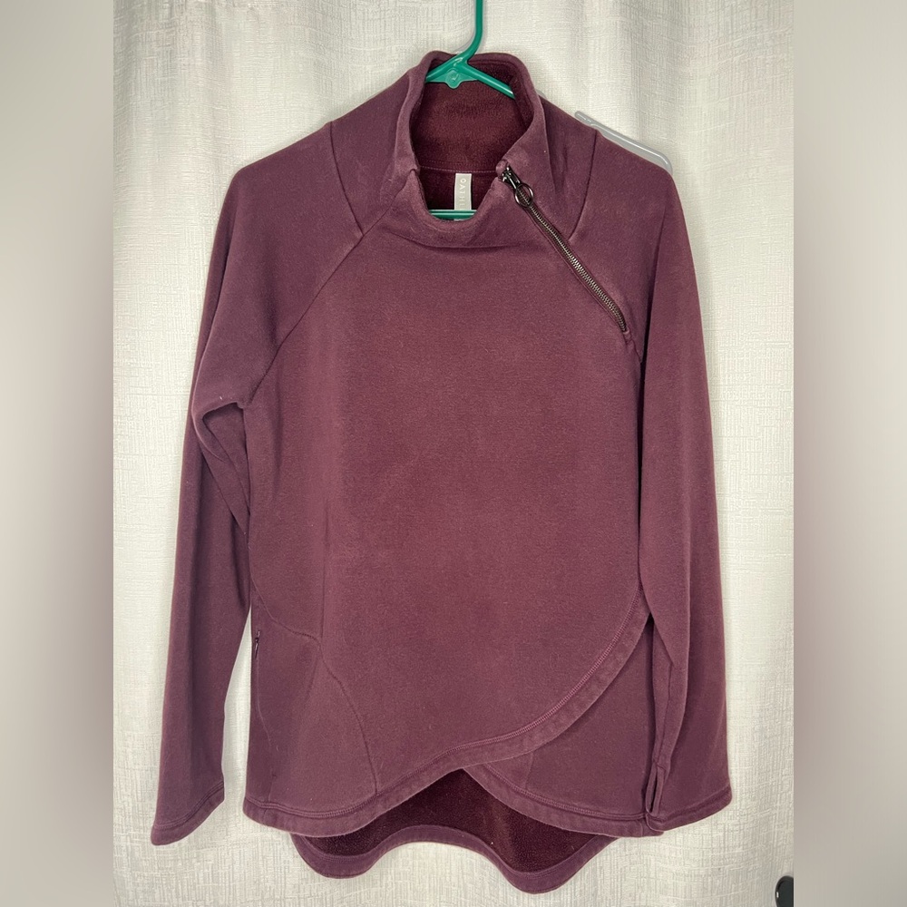 Athleta Cozy Karma Asym pullover maroon purple women’s medium